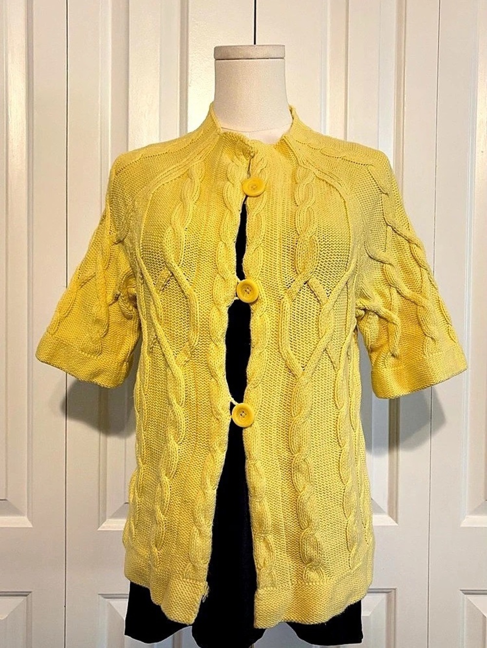 CALVIN KLEIN JEANS Cable Knit Short Sleeve Cardigan Yellow Size Large